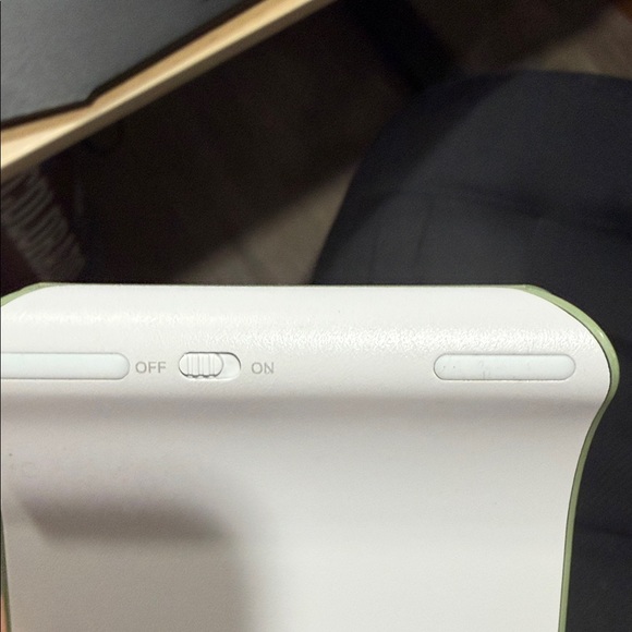 Bluetooth Numeric Keypad - Pastel Green - Picture 14 of 15